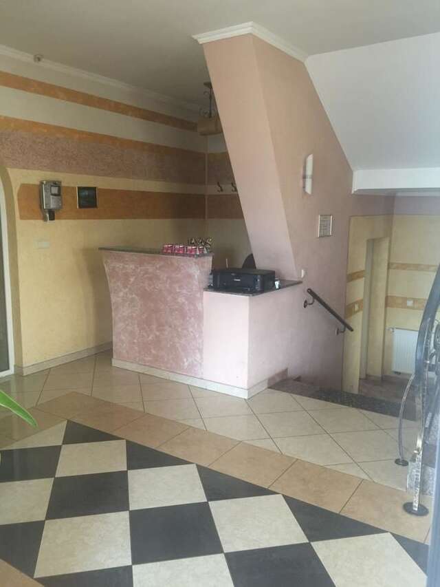 Отель L&M Мукачево-10